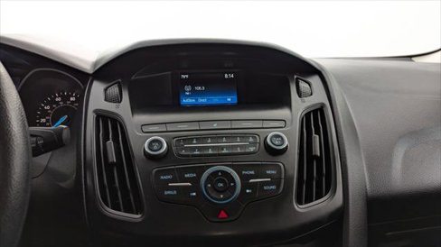 Used 2018 Ford Focus SE w/ SE Appearance Package image 24