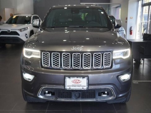 Used 2019 Jeep Grand Cherokee Overland image 2
