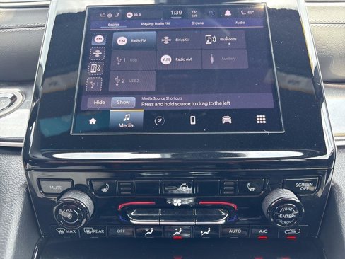 Used 2023 Jeep Grand Cherokee Altitude image 31