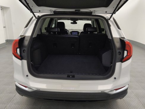 Used 2020 GMC Terrain SLT image 29