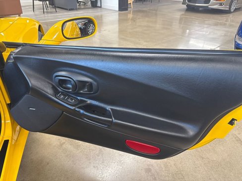 Used 2003 Chevrolet Corvette Convertible w/ Preferred Equipment Group1 image 54