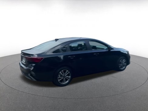 Used 2024 Kia Forte LXS image 12