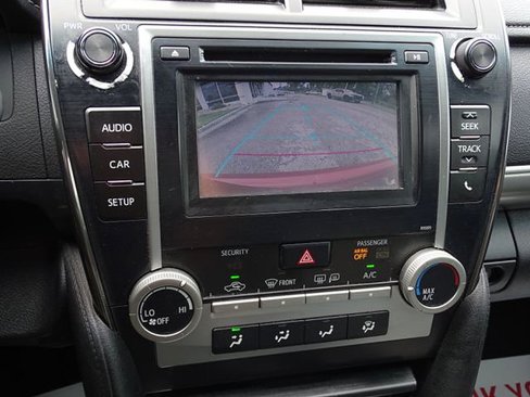 Used 2014 Toyota Camry SE image 26