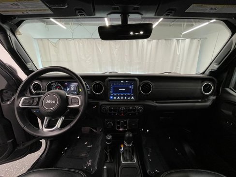 Used 2022 Jeep Wrangler Unlimited Sahara image 13