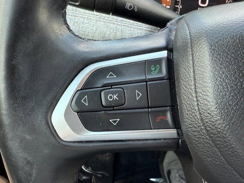Used 2022 Jeep Compass Latitude image 17