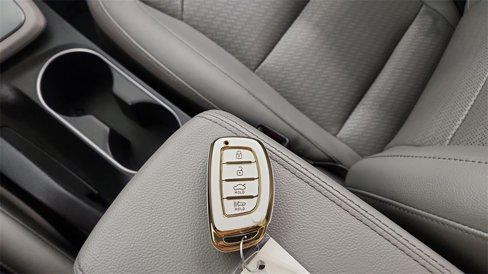 Used 2018 Hyundai Elantra Limited w/ Cargo Package image 19