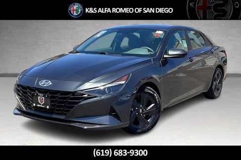 Used 2023 Hyundai Elantra SEL image 1