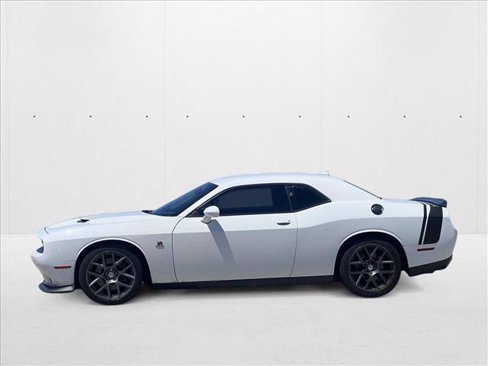 Used 2016 Dodge Challenger R/T Scat Pack image 8
