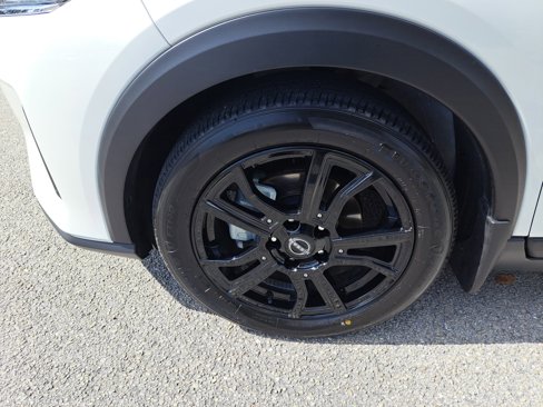 Used 2022 Nissan Kicks SV image 17