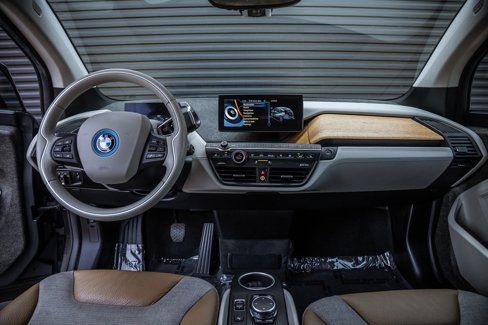 Used 2015 BMW i3 w/ Range Extender image 13
