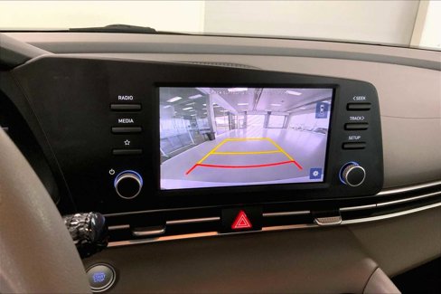 Used 2022 Hyundai Elantra SEL image 24