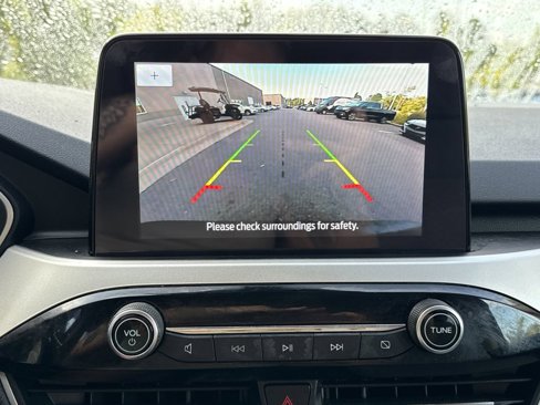 Used 2020 Ford Escape SE image 29