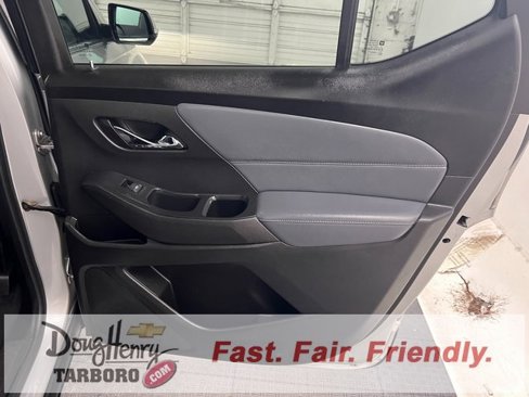 Used 2018 Chevrolet Traverse LT image 39