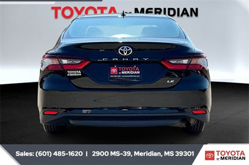 Used 2024 Toyota Camry LE image 4