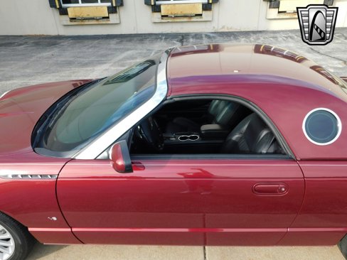 Used 2004 Ford Thunderbird image 11