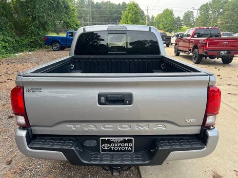 Used 2019 Toyota Tacoma TRD Sport image 31
