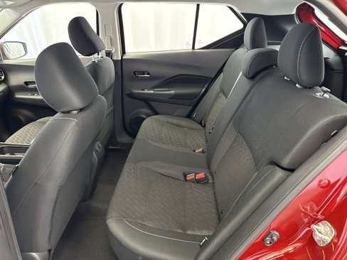 Used 2024 Nissan Kicks SV image 16