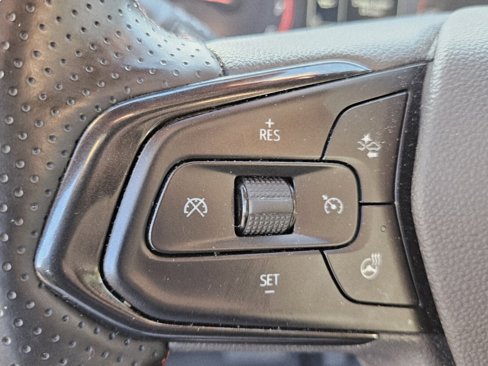 Used 2024 Chevrolet Trax RS w/ Sunroof Package image 32