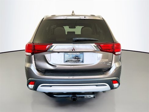 Used 2019 Mitsubishi Outlander SEL image 6