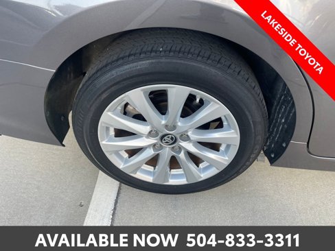Certified 2019 Toyota Camry LE image 19