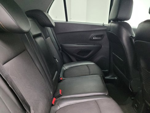 Used 2017 Chevrolet Trax LT w/ LT Convenience Package image 19