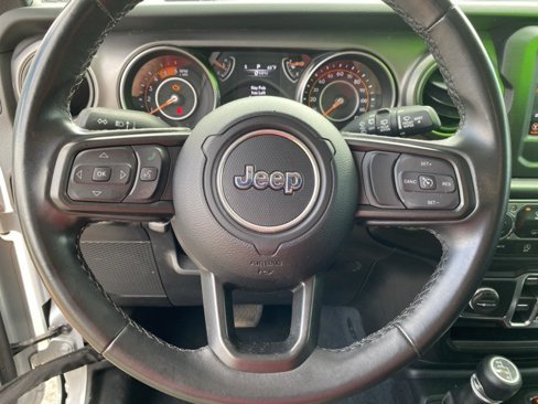 Used 2022 Jeep Wrangler Unlimited Sport image 17