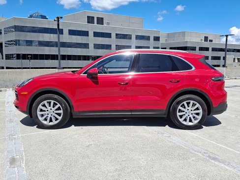 Certified 2022 Porsche Cayenne image 2