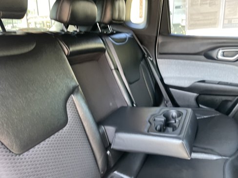 Certified 2024 Jeep Compass Latitude image 21