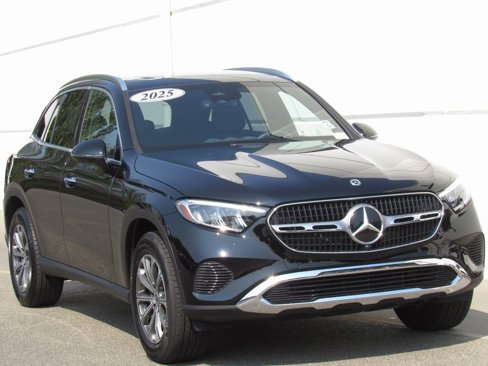 Certified 2025 Mercedes-Benz GLC 300 4MATIC image 2