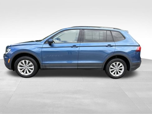 Used 2020 Volkswagen Tiguan S image 2