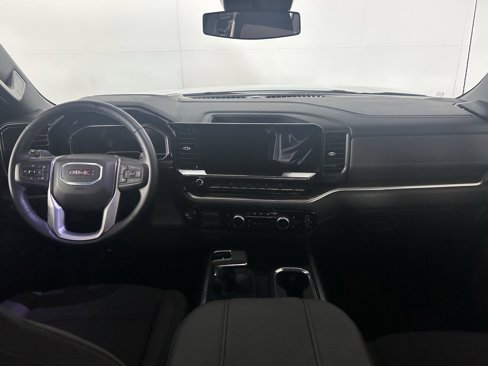 Used 2025 GMC Sierra 1500 Elevation w/ Preferred Package image 9