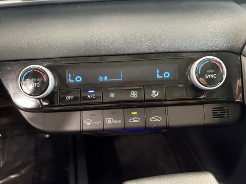Used 2021 Hyundai Elantra SEL w/ Cargo Package image 22