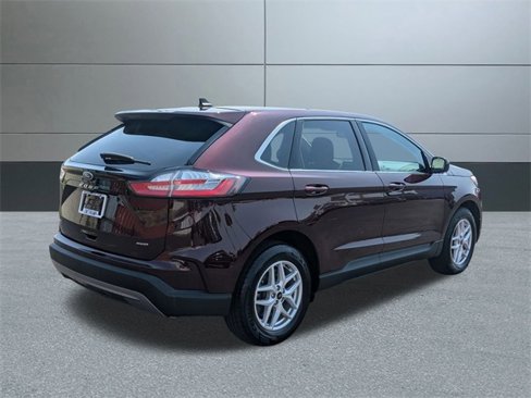 Used 2024 Ford Edge SEL image 5