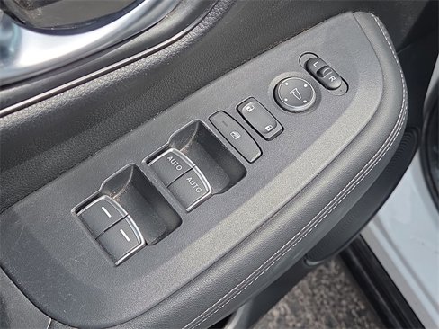 Used 2024 Honda HR-V EX-L image 16