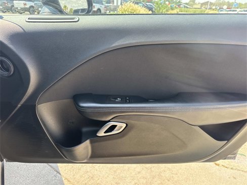 Used 2022 Dodge Challenger GT image 10