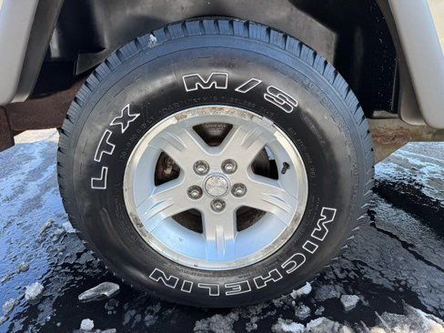 Used 2005 Jeep Wrangler Unlimited image 11