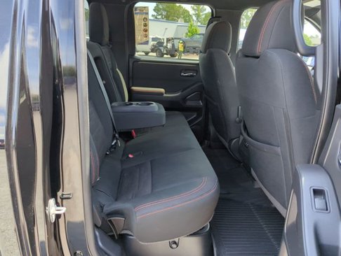 Used 2022 Nissan Frontier PRO-4X w/ Technology Package image 35