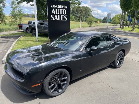 Used 2019 Dodge Challenger SXT w/ Blacktop Package image 1