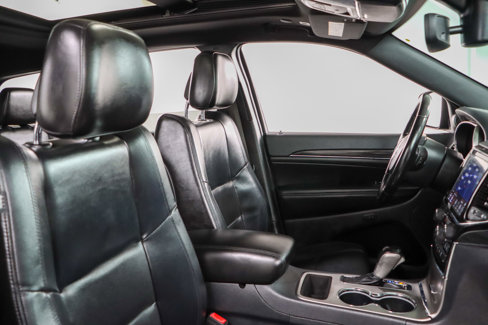 Used 2020 Jeep Grand Cherokee Limited w/ Luxury Group II image 27