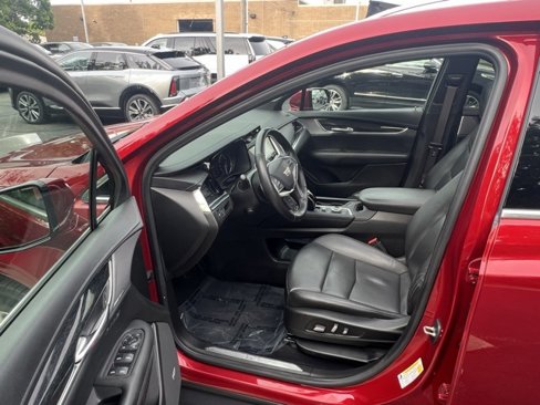Used 2021 Cadillac XT5 Premium Luxury image 9