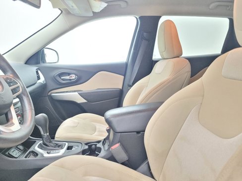 Used 2018 Jeep Cherokee Latitude image 17