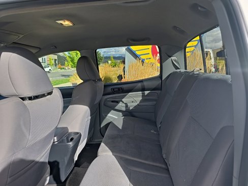 Used 2012 Toyota Tacoma 4x4 Double Cab image 24