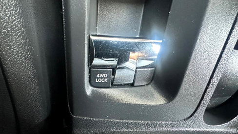 Used 2018 Nissan Rogue SV w/ Sun & Sound Touring Package image 56