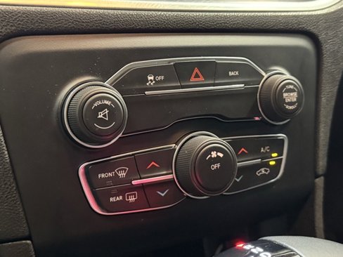 Used 2016 Dodge Charger SE image 19