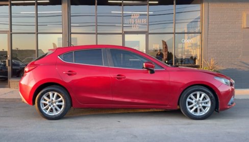 Used 2015 MAZDA MAZDA3 i Touring image 2