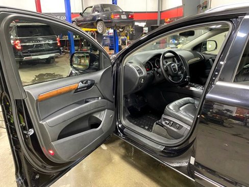 Used 2011 Audi Q7 3.0T Premium Plus image 12