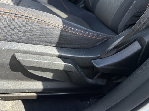 Used 2020 Subaru Crosstrek 2.0i Premium image 15