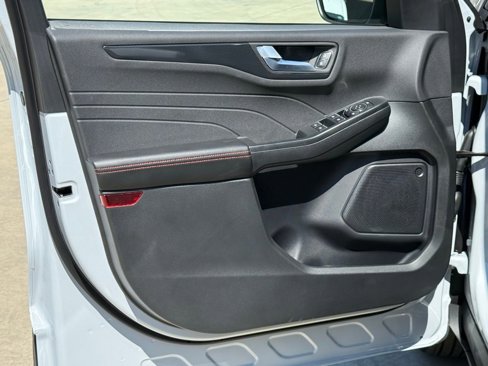 New 2025 Ford Escape ST-Line w/ Tech Pack #1 image 15