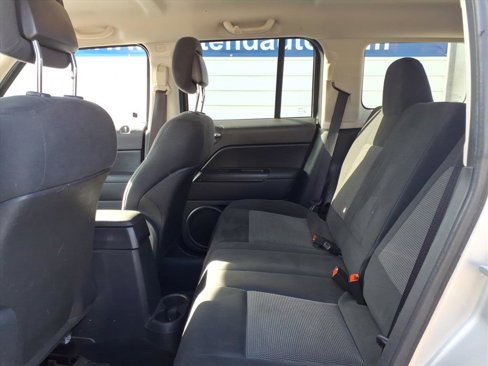 Used 2011 Jeep Patriot Latitude image 9