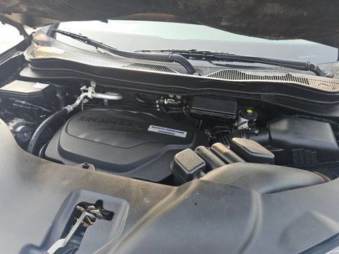 Used 2016 Honda Pilot Touring image 11